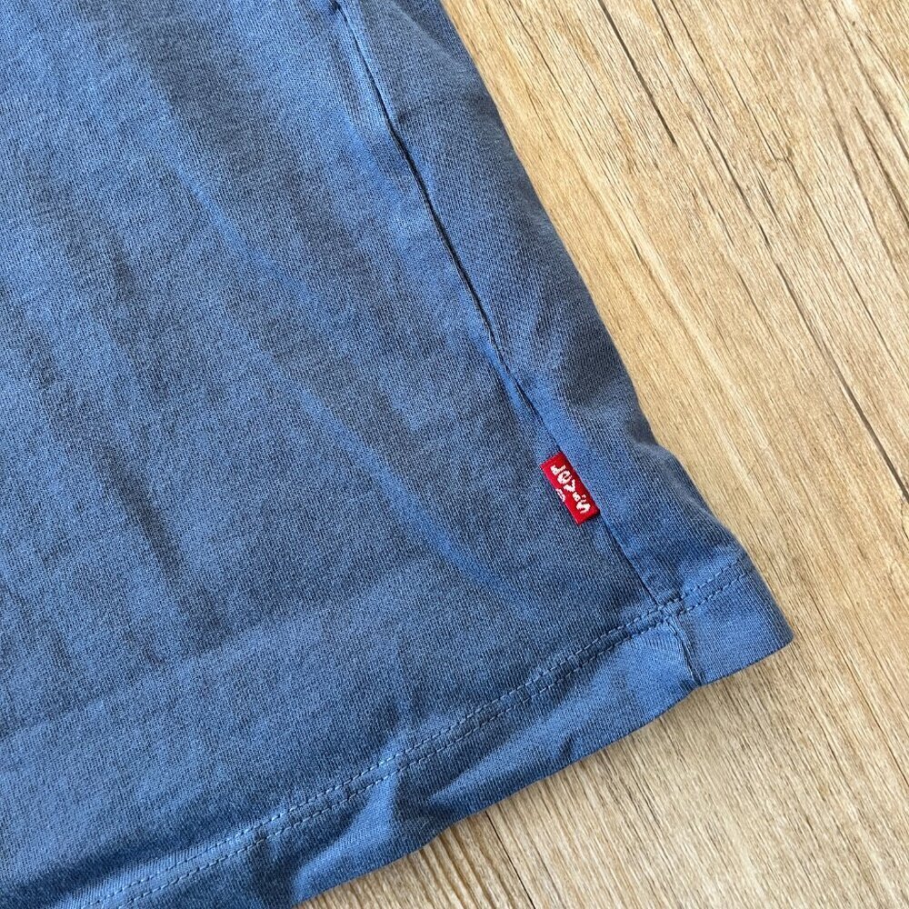 Mens Levi's Blue Print Short Sleeve Tshirt - XL - Picture 3 of 6